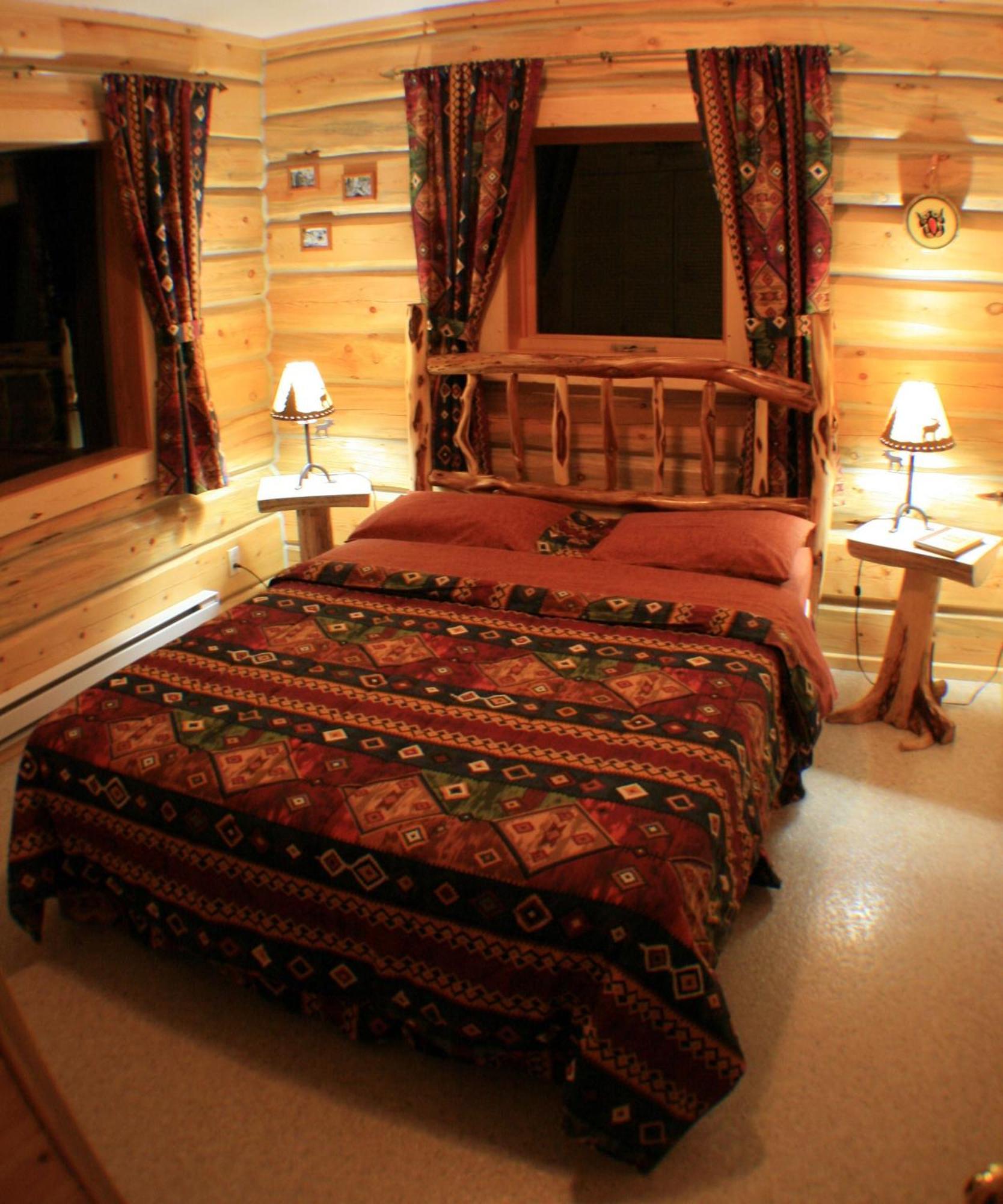 Mica Mountain Lodge & Log Cabins แต็ต โฌน กาช ภายนอก รูปภาพ