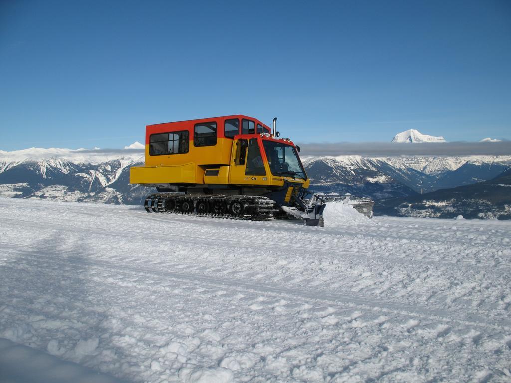 Mica Mountain Lodge & Log Cabins แต็ต โฌน กาช ภายนอก รูปภาพ